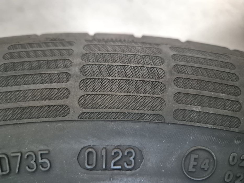 2 anvelope vara Continental 215 55 18 stare foarte buna