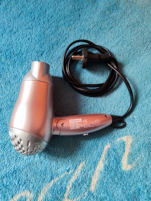 Uscător de păr Majesty