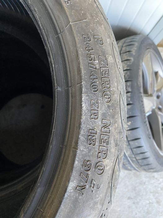 2 броя Pirelli p zero nero gt 245/40 18