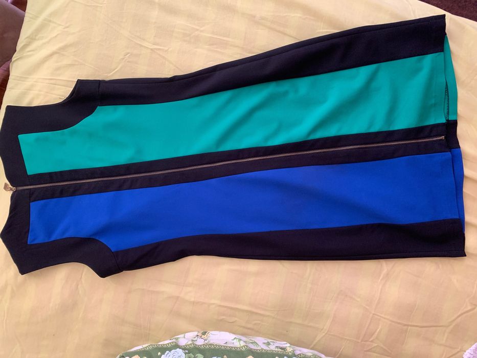 Платья размер s состояние отличное