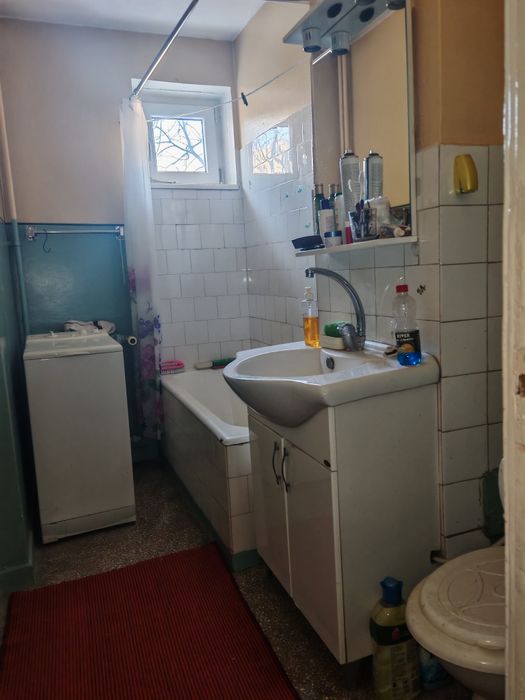 Vand apartament 3 camere