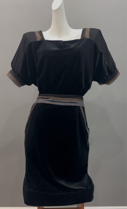 Платья, верхняя одежда, сумки - распродажа