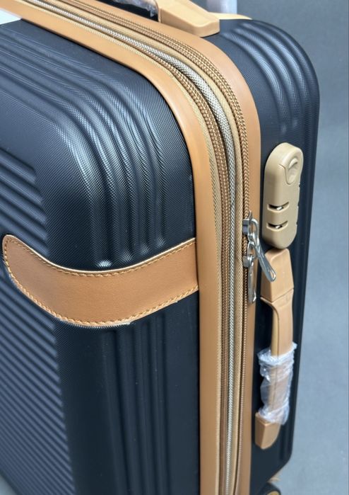 Новый Чемодан 110л