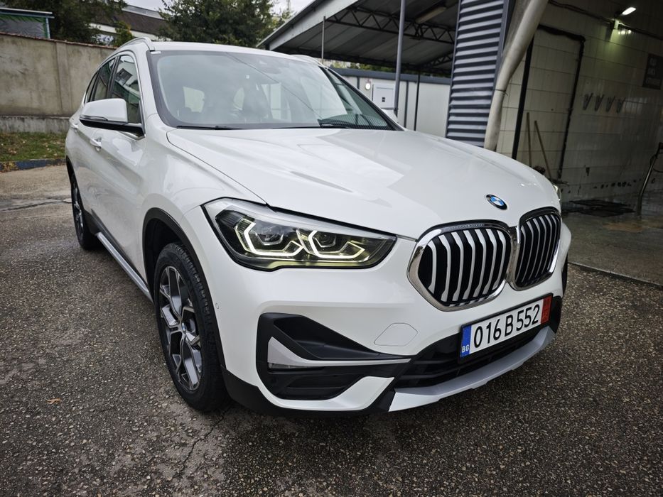 Кола BMW X1 2020