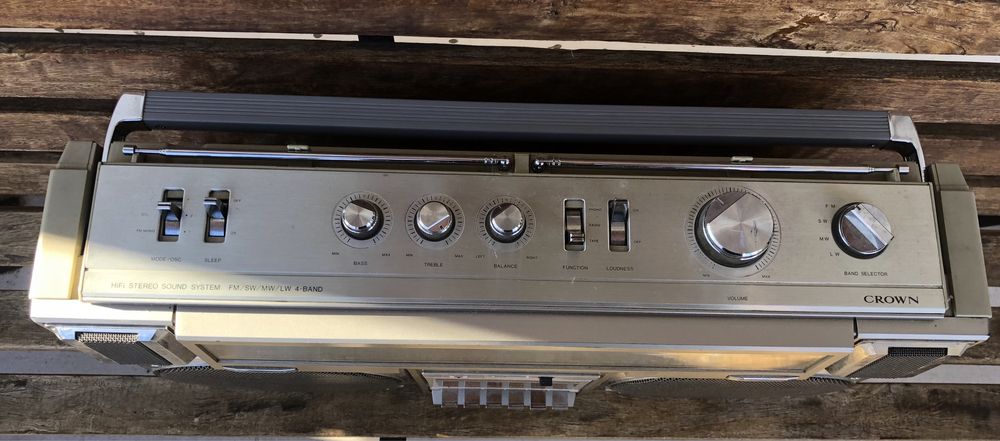 Crown CSC-950L – Красив радиокасетофон от Япония - Лична колекция.