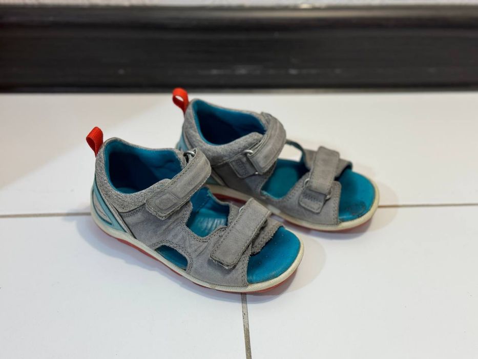 Детская брендовая обувь с 21-24