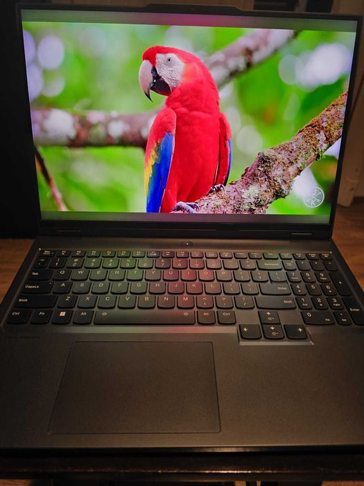 Legion Pro 7 16IRX8H Nvidia RTX 4080 12GB, 32GB RAM, 1TB SSD, I9