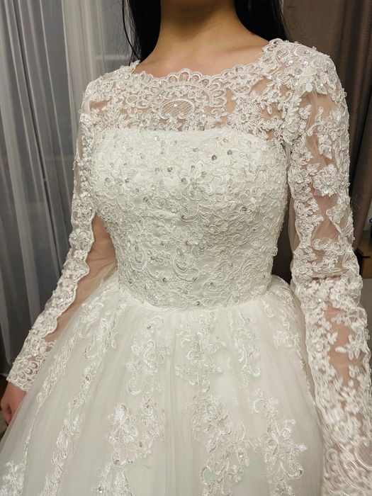 Свадебное платье