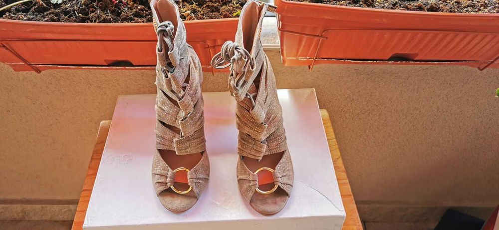 Оригинални маркови дамски велурени сандали / ботуши LIU JO - 37 номер