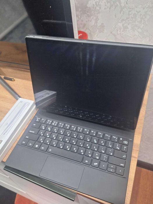 DERE T30 Pro — ноутбук-планшет 2 в 1