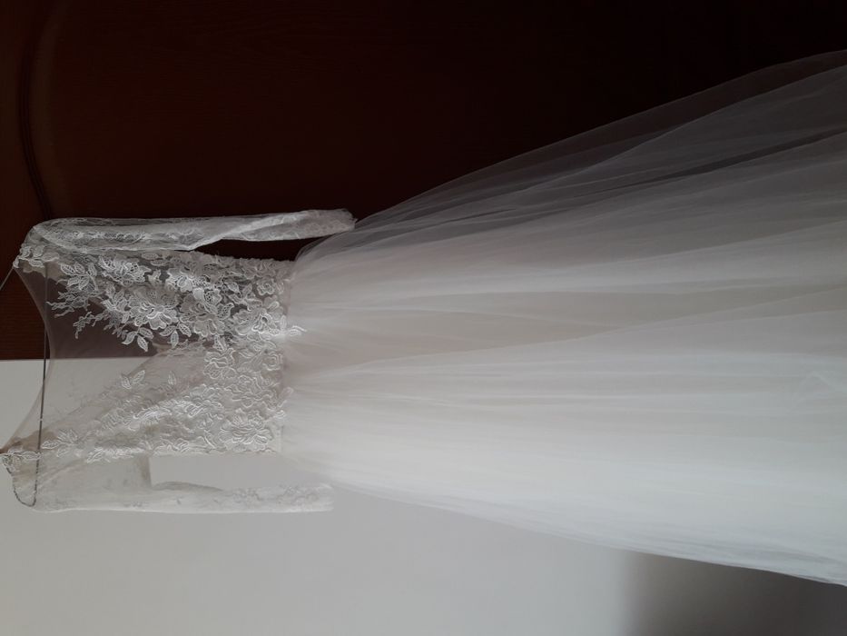 Продам свадебное платье. Размер 42-44.