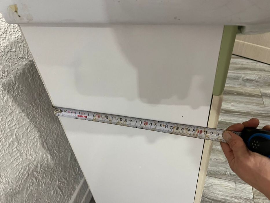 Продам раковину с тумбой