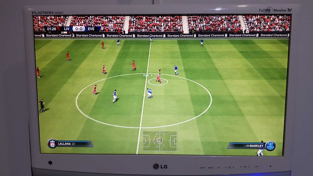 XBOX360 consola XBOX 360 cu mufa HDMI + 1 joc cadou FIFA 16 original