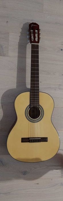 Chitara clasică Framus cu husă și acordator