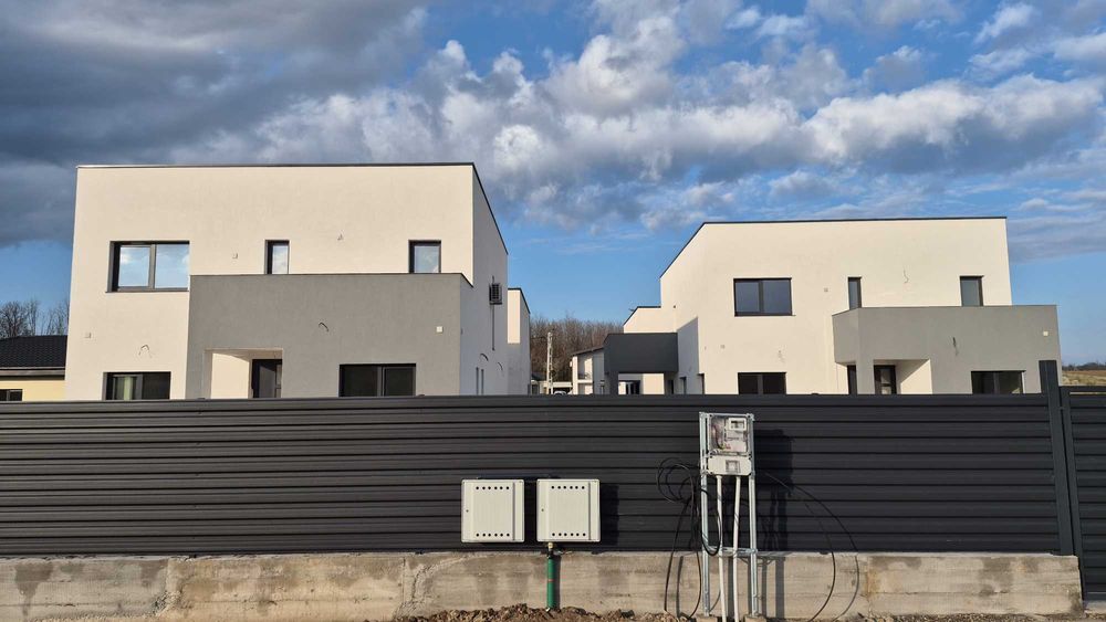Case moderne Albota