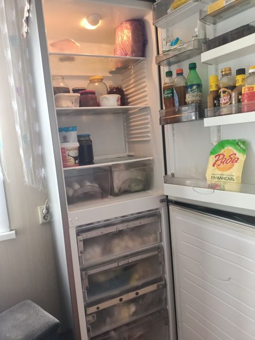 Продам холодильник