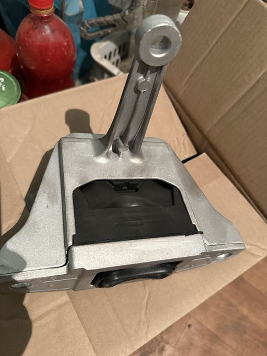 Подушка двс элантра