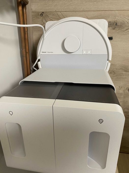 ROOMBA PLUS 505 COMBO ROBOT +Autowwash +Dock