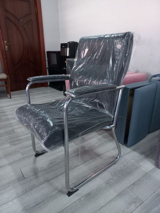 Офисный Кресло модел D 100