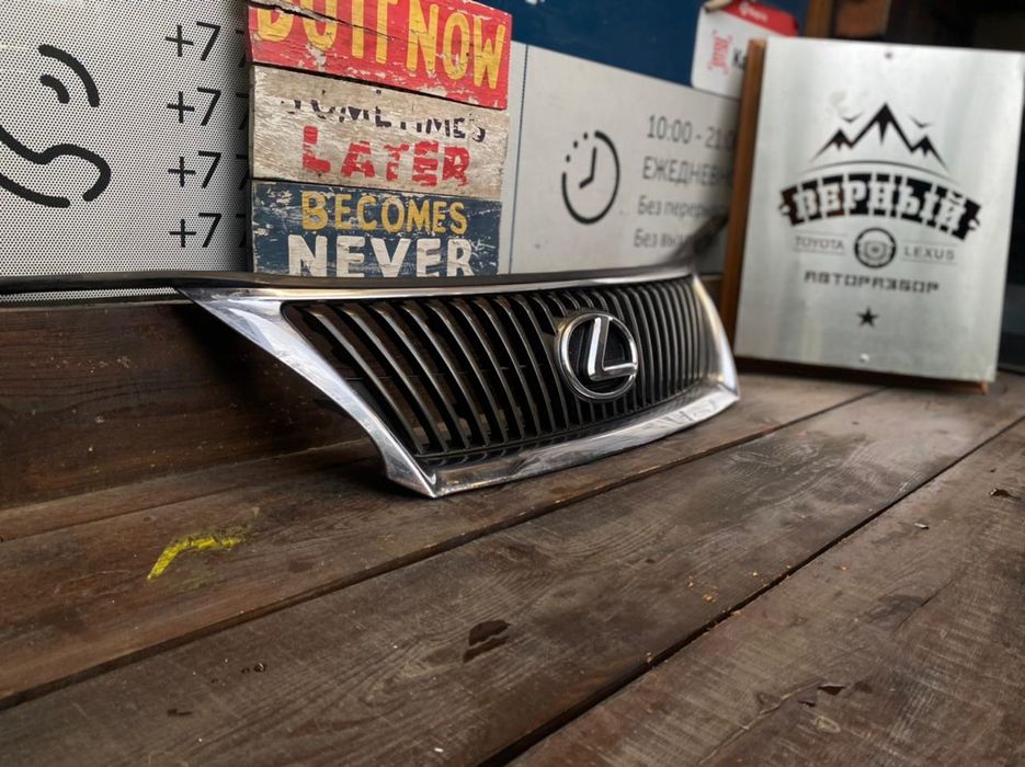 Передняя решетка Lexus Is250 (рестайлинг)