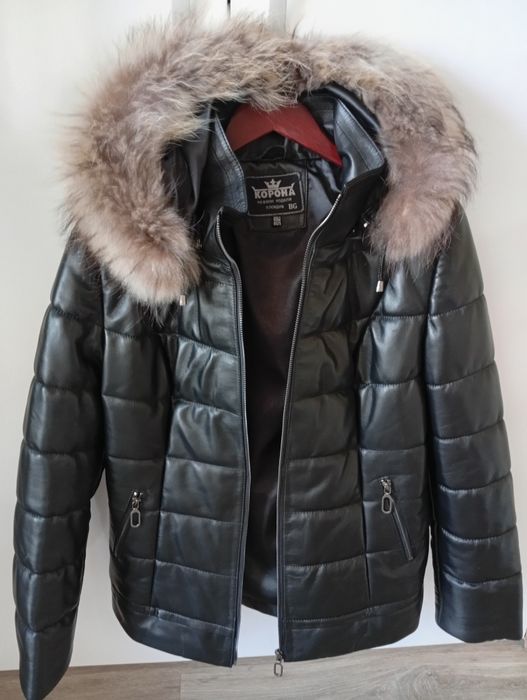 Черно есенно- зимно яке от естествена кожа и яка ново