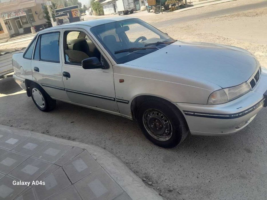 NEXIA 1 srochno sotiladi