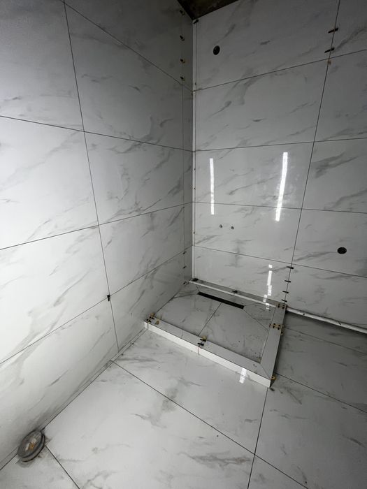 Опытный кафельщик