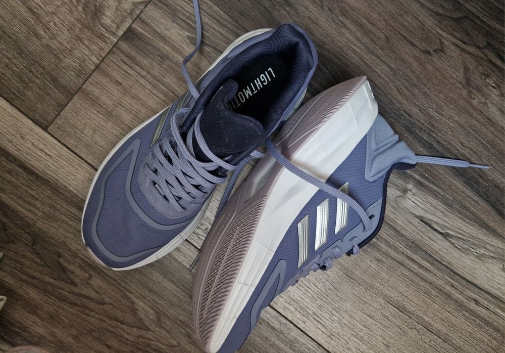 Adidas Durano 10 дамски маратонки 38 р-р