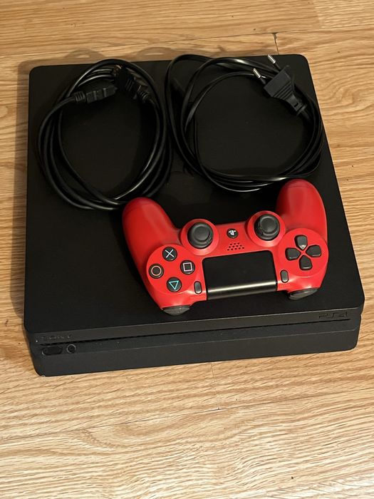 Vand PS4 slim 872GB,Negociabil