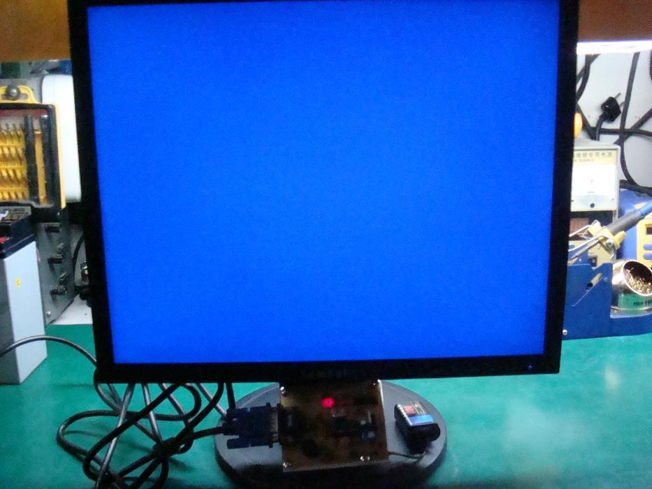 Прибор для проверки и ремонта мониторов.