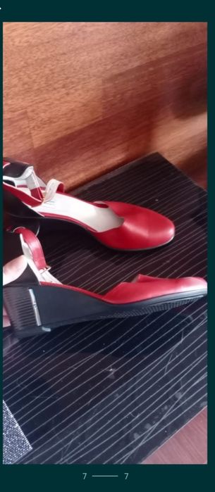 Туфельки женские.