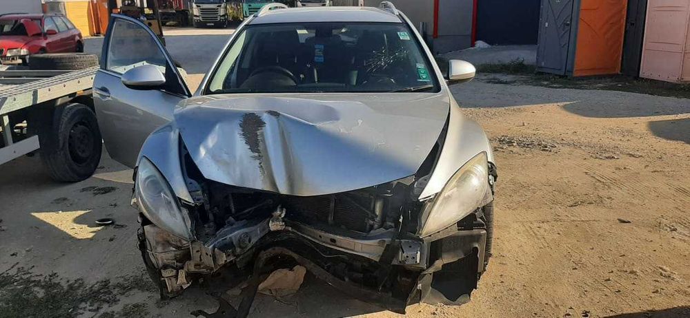 На части . Mazda 6 2200 MZR