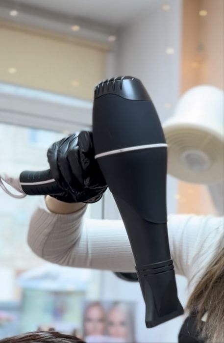 Продам профессиональный фен