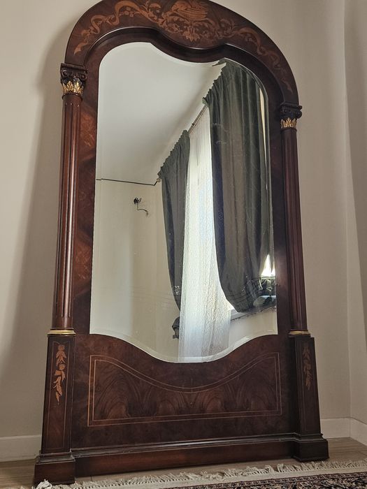 Зеркало.  ИТАЛИЯ