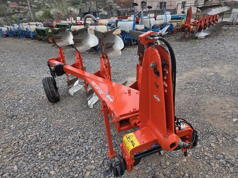 Plug Reversibil Kuhn Master 102- 4 brazde
