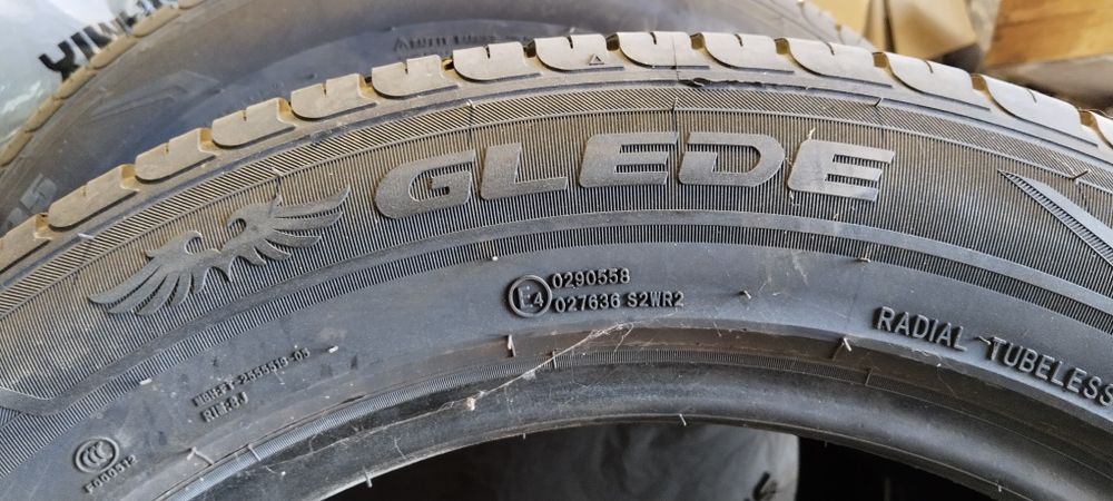 Продам шины на 19