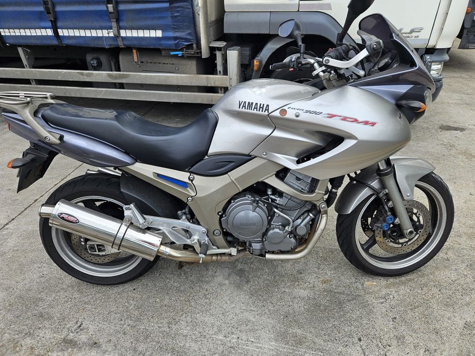 Motocicleta yamaha tdm 900 2012