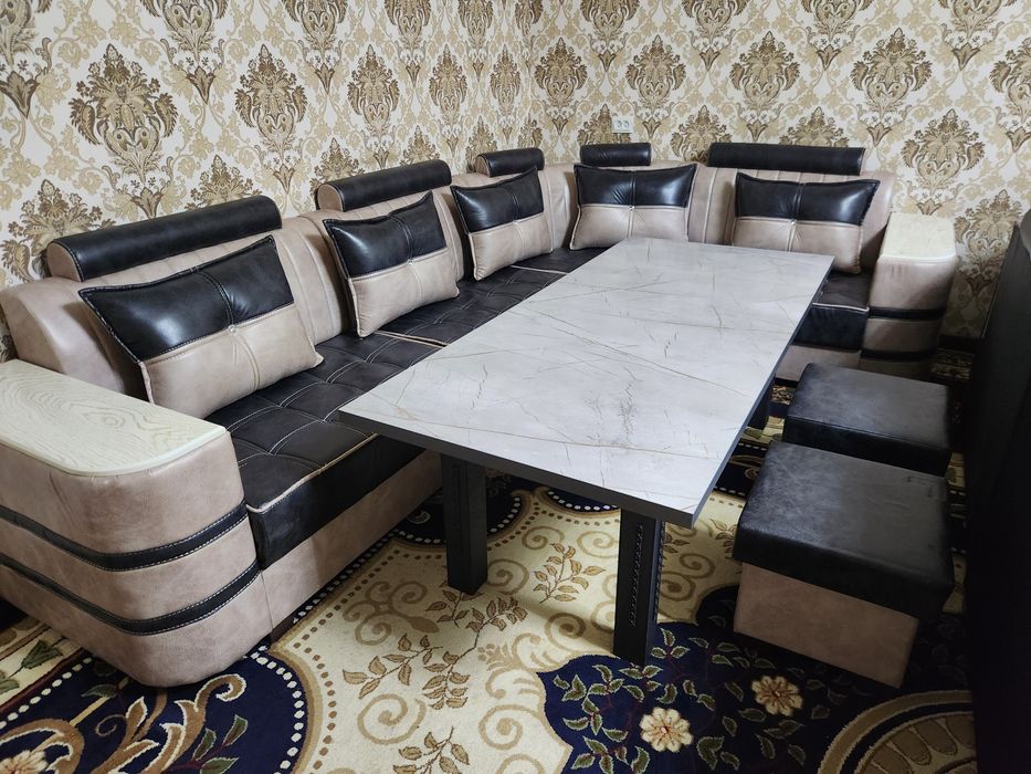 Продаётся мягкий уголок для гостиной. Оптом нархда!