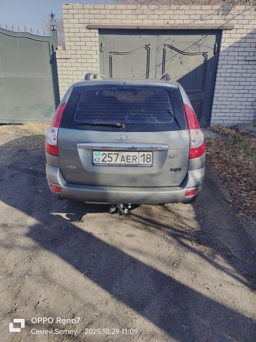 Продам приору С прицепом