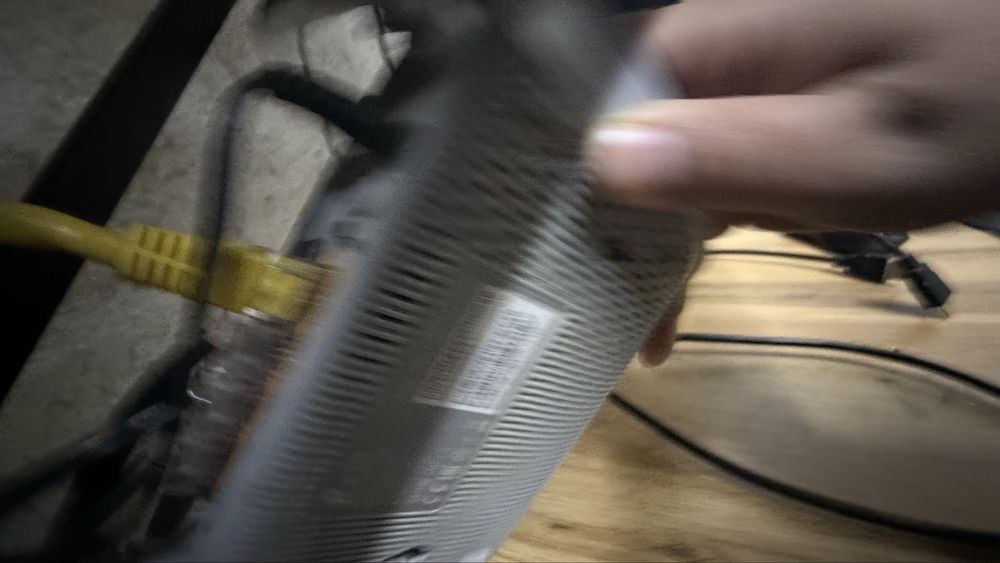 Televizor 65 talik skyworth 100$ ga