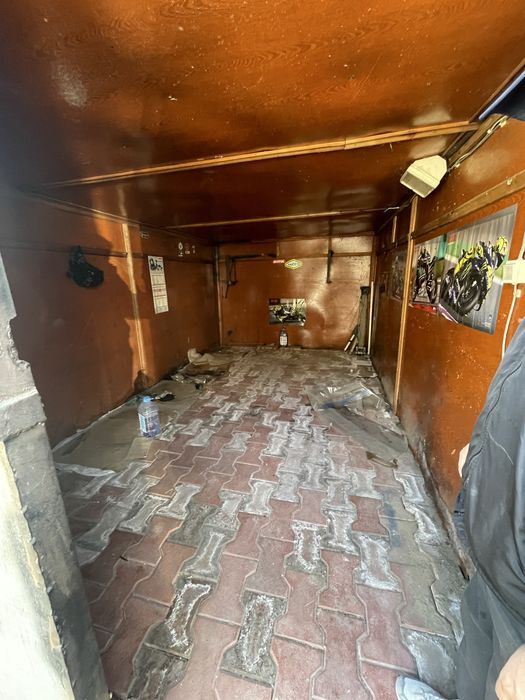 Гараж на вывоз.