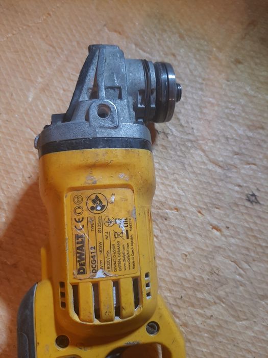 Devalt fle polizo dcg412