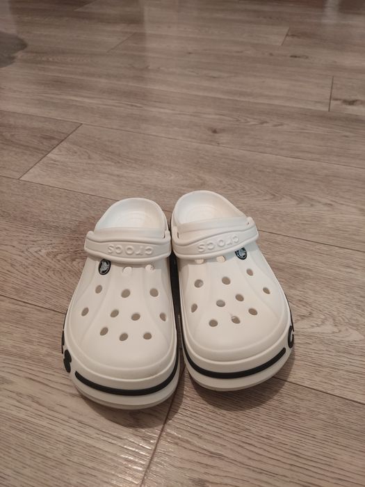 Crocs оригинал, размер 38–39 (W8/M6), белые