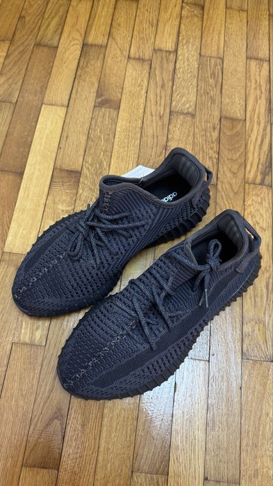 yeezy 350 v2 negri