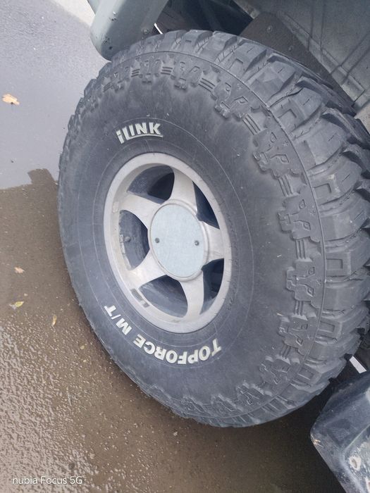 Продам резину 35*12,50R15