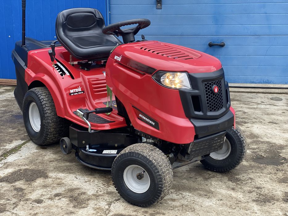 Vand tractoras/tractor gazon MTD! 2 pistoane V2 ! 656 cc