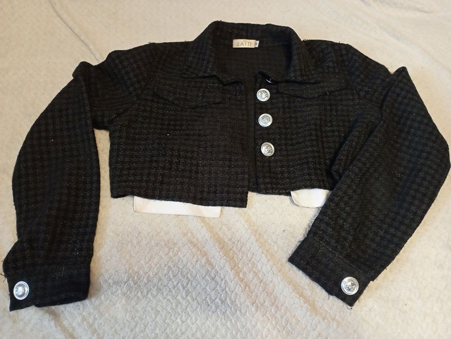 Продаю  женские молодежные вещи