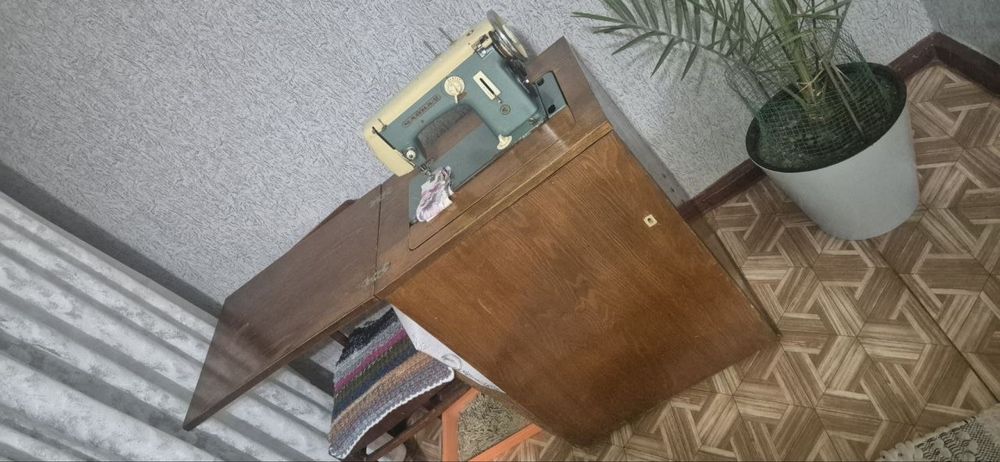 Продаются швейные машинки и оверлок!