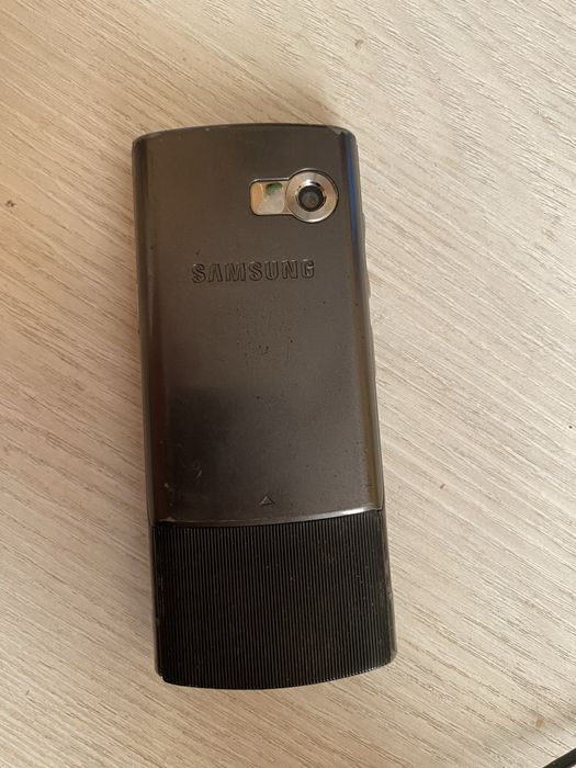 Продам телефон samsung d780
