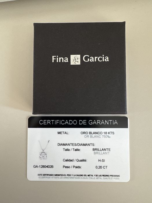 Колие с диамант и бяло злато